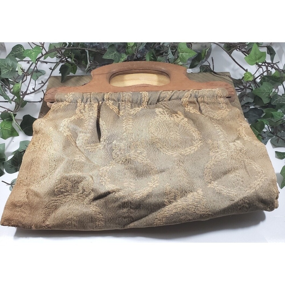 Lot of 4 Very Antique Purses (3 Wood handle) with 24 Vintage carded Buttons MORE